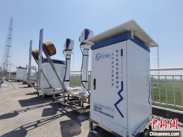 壽縣國(guó)家氣候觀象臺(tái)內(nèi)各種觀測(cè)設(shè)備?！侨?攝