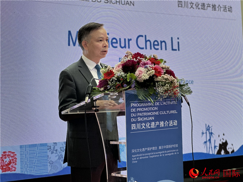 中國(guó)駐法國(guó)大使館公使陳力致辭。人民網(wǎng)記者 劉玲玲攝
