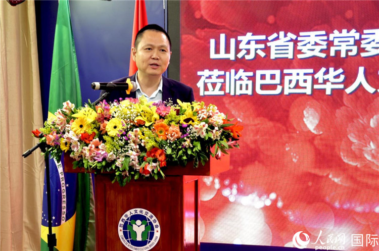 中國駐里約熱內(nèi)盧總領(lǐng)館副總領(lǐng)事王尉育致辭。人民網(wǎng)記者宋亦然攝