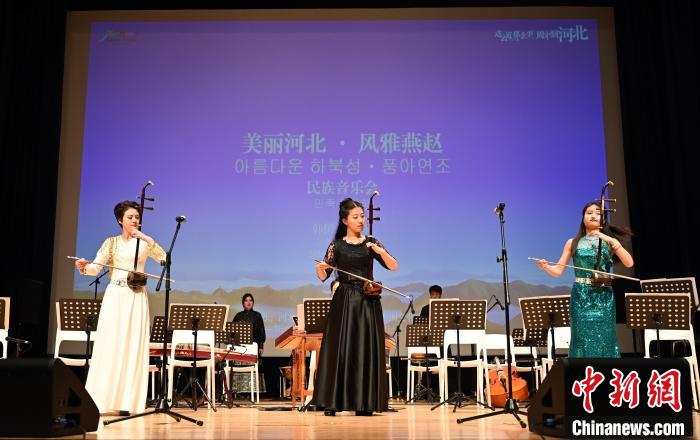 圖為音樂會現(xiàn)場?！∈谞栔袊幕行墓﹫D