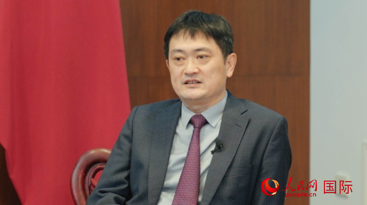 中國駐阿根廷使館代辦孫怡接受人民網(wǎng)專訪。人民網(wǎng)記者 張若涵攝