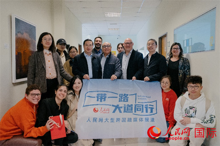 人民網(wǎng)“一帶一路 大道同行”大型跨國(guó)融媒體報(bào)道組走進(jìn)烏拉圭。人民網(wǎng)記者 張若涵攝