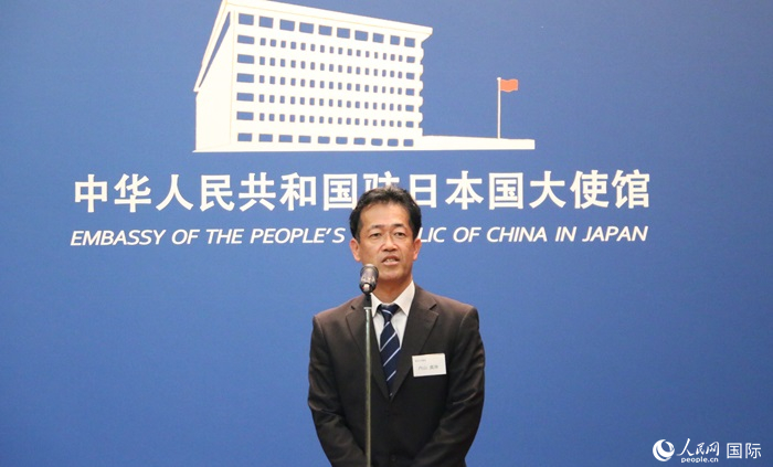 導師代表、東京大學教授內(nèi)山真伸發(fā)表致辭。人民網(wǎng) 許可攝