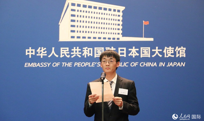 獲獎學生代表、大阪大學博士生劉亞飛發(fā)表感言。人民網(wǎng) 許可攝