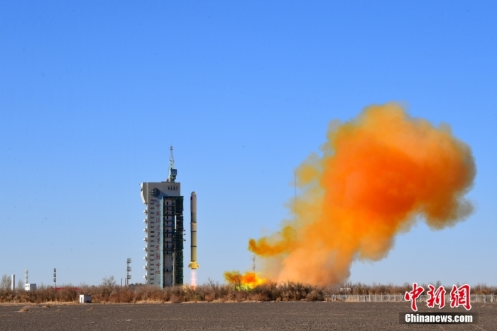 北京時間2023年11月16日11時55分，我國在酒泉衛(wèi)星發(fā)射中心使用長征二號丙運(yùn)載火箭，成功將新一代海洋水色觀測衛(wèi)星發(fā)射升空，衛(wèi)星順利進(jìn)入預(yù)定軌道，發(fā)射任務(wù)獲得圓滿成功。此次任務(wù)是長征系列運(yùn)載火箭第497次飛行。汪江波 攝