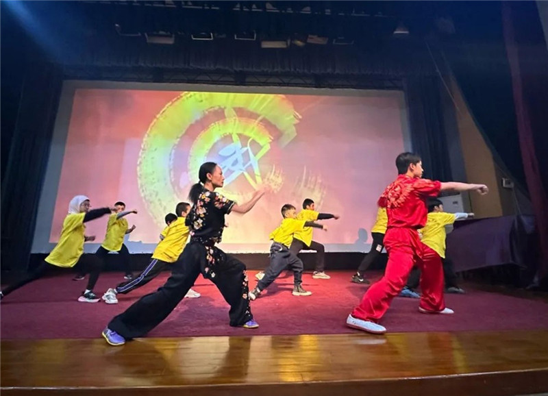 圖為2023“中華文化大樂園—埃及開羅營”閉幕式活動現(xiàn)場。主辦方供圖