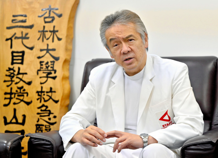 日本杏林大學(xué)醫(yī)學(xué)部教授山口芳裕。（圖片來源：《朝日新聞》）