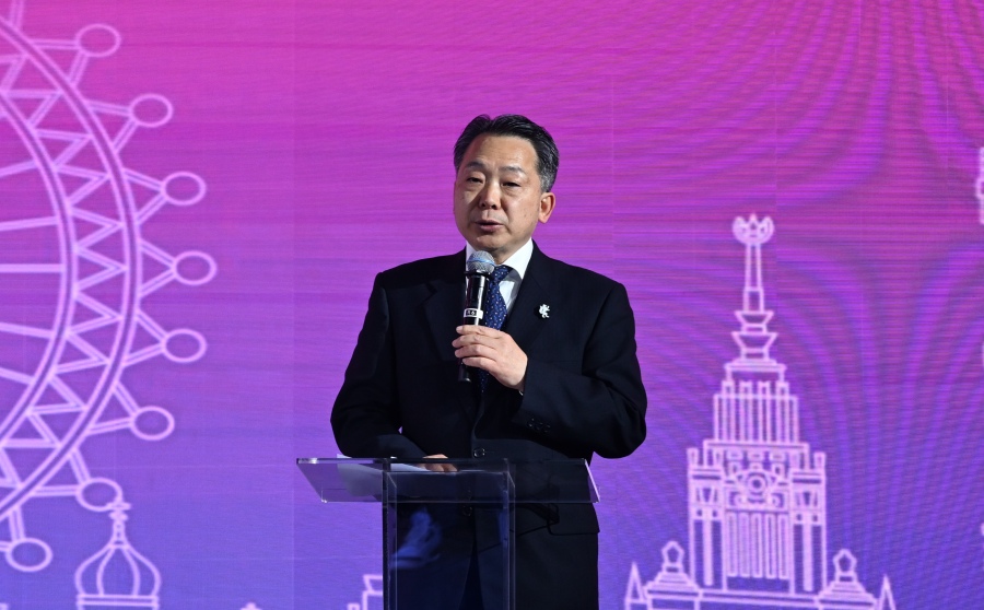 1.中國人民對外友好協(xié)會副會長袁敏道在第四屆“中俄青年同走友誼路”活動上致辭。主辦方供圖