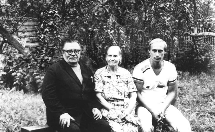 從圣彼得堡到莫斯科，普京從政大事記：下一個(gè)六年怎么走？