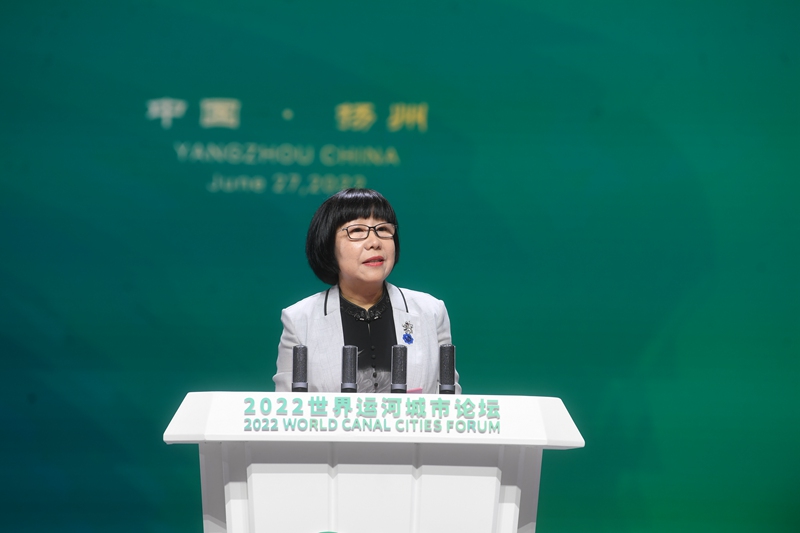 人民網(wǎng)黨委委員、監(jiān)事會主席唐維紅在大會上發(fā)言。邵丹攝