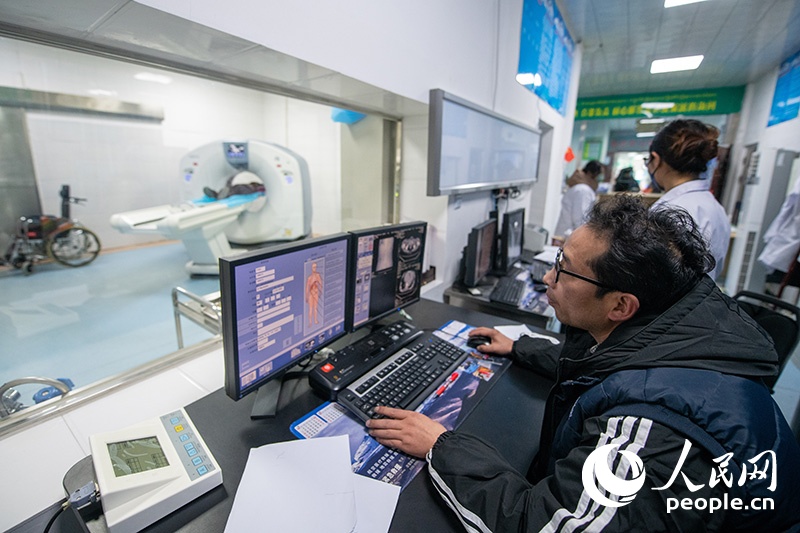 震中日記｜“謝謝，曼巴啦！”