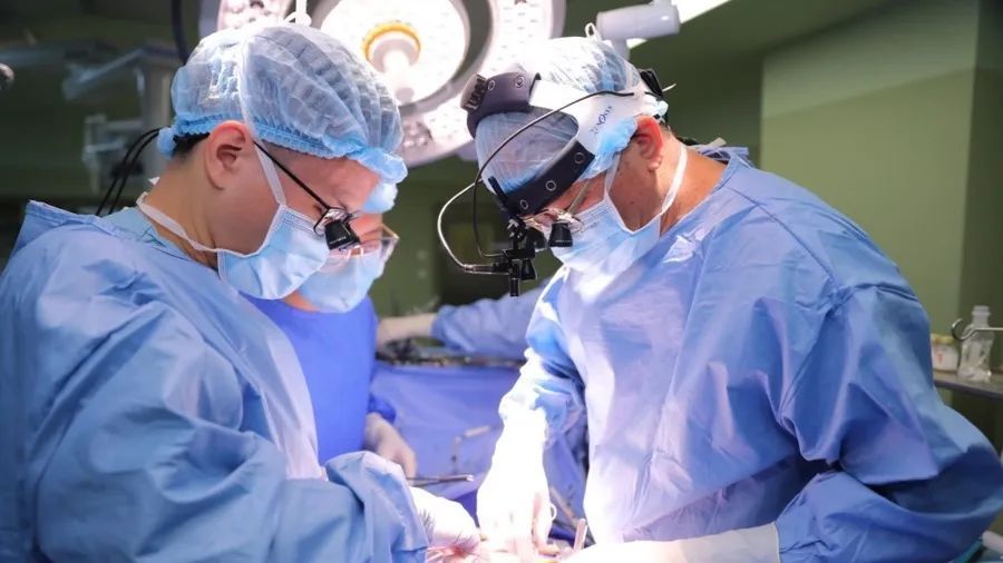 17歲少年咳嗽發(fā)熱15天，找不到感染原因！一查心臟更嚇人！上海醫(yī)生出手→