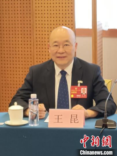 圖為全國政協(xié)委員，農(nóng)工黨青海省委會主委王昆?！∈茉L者供圖