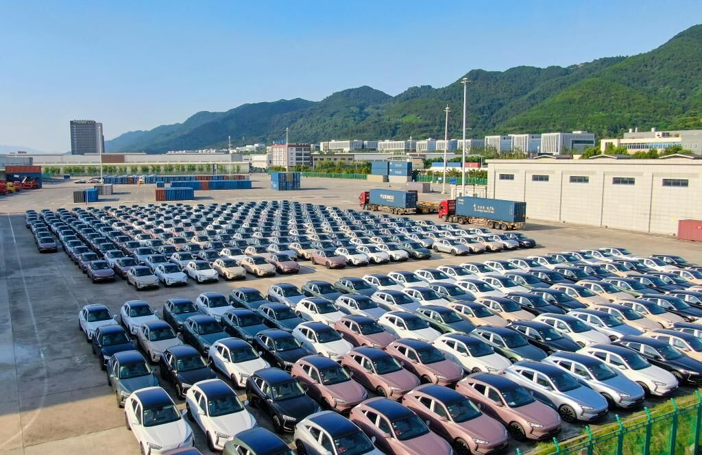 05 重慶整車進(jìn)口口岸。華龍網(wǎng) 通訊員 郭晉 攝