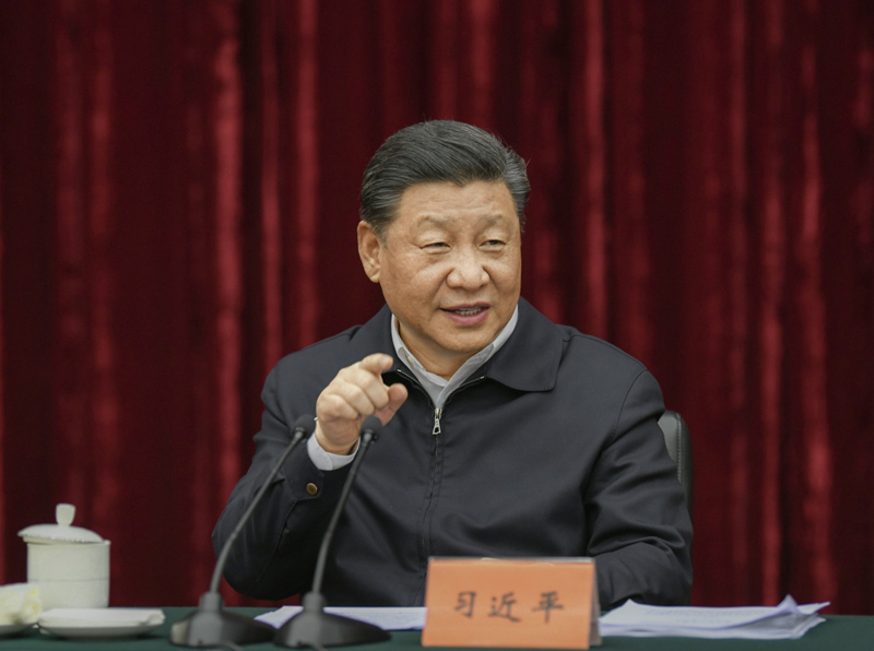 2019年4月15日至17日，中共中央總書記、國家主席、中央軍委主席習(xí)近平在重慶考察，并主持召開解決“兩不愁三保障”突出問題座談會。這是4月16日下午，習(xí)近平主持召開解決“兩不愁三保障”突出問題座談會并發(fā)表重要講話。新華社記者 謝環(huán)馳 攝
