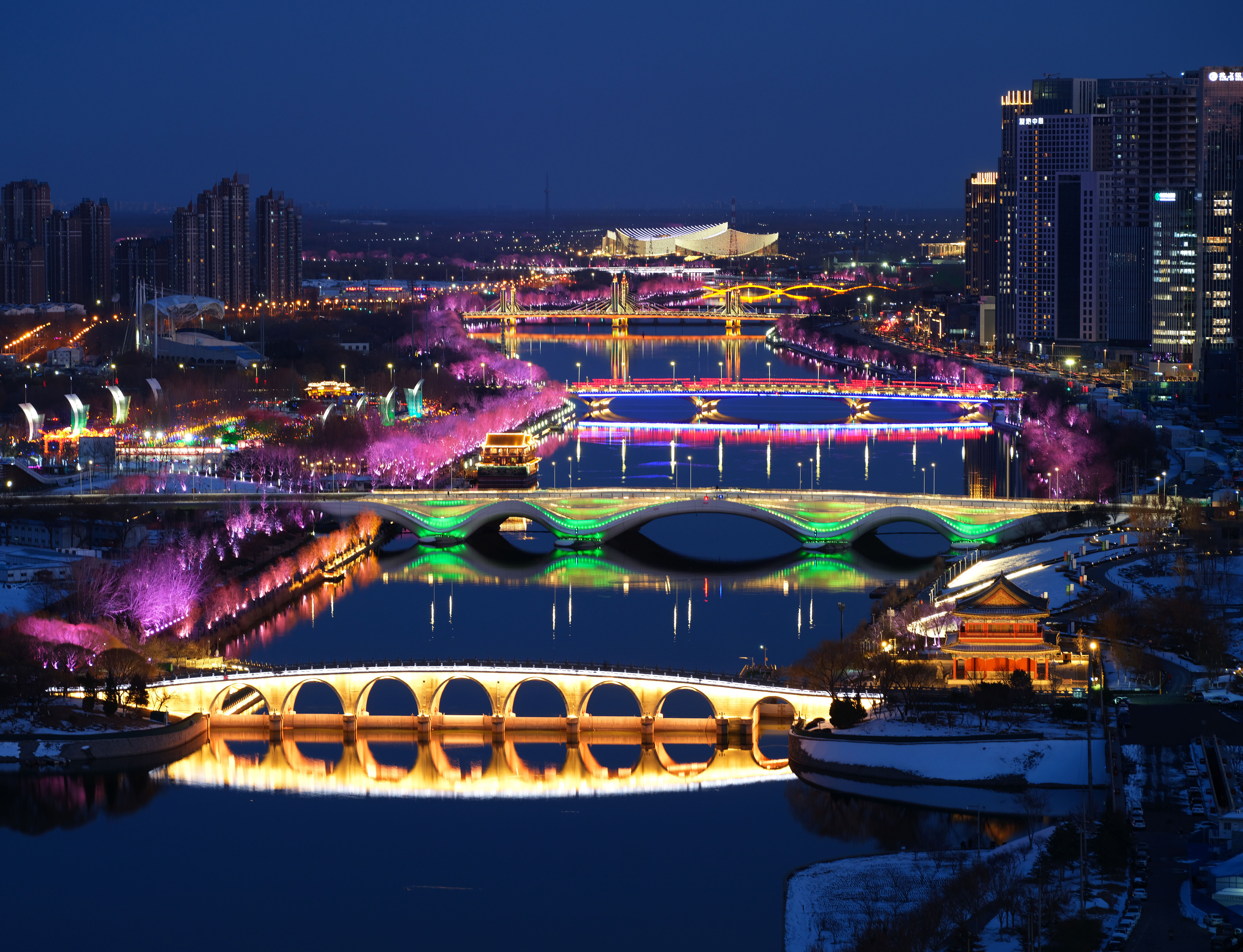 2024年2月22日，京杭大運(yùn)河北京通州段夜景。
