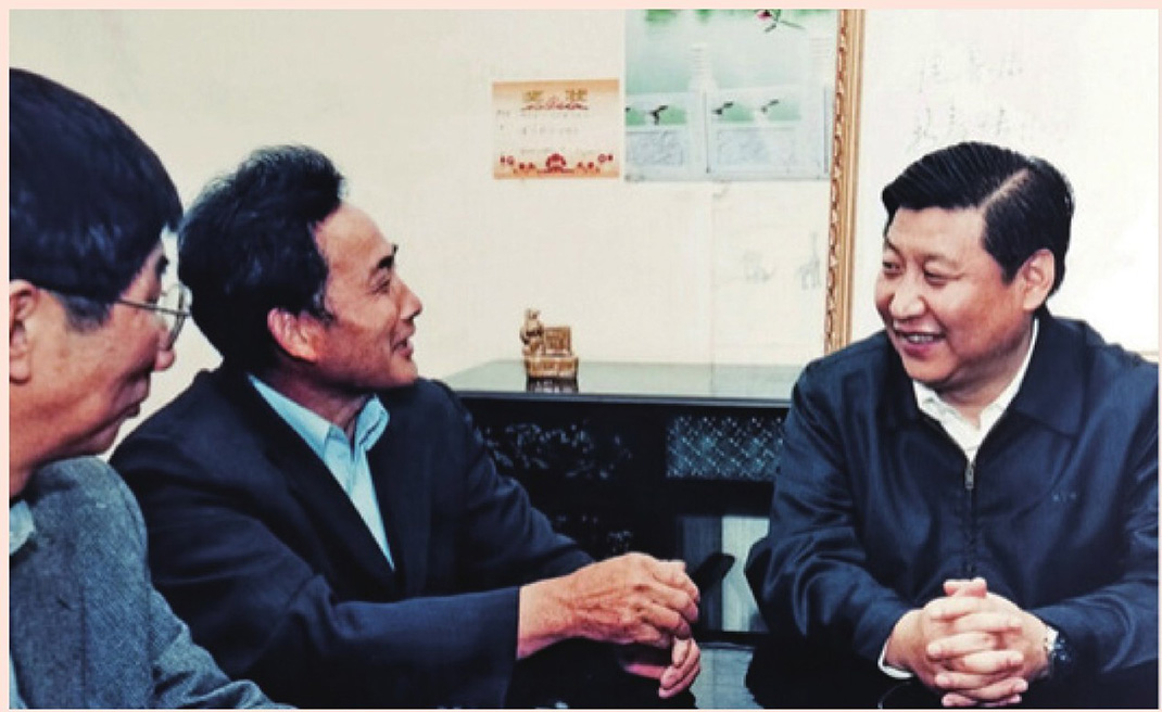 2003年4月24日，時任浙江省委書記習(xí)近平在浙江下姜村調(diào)研。