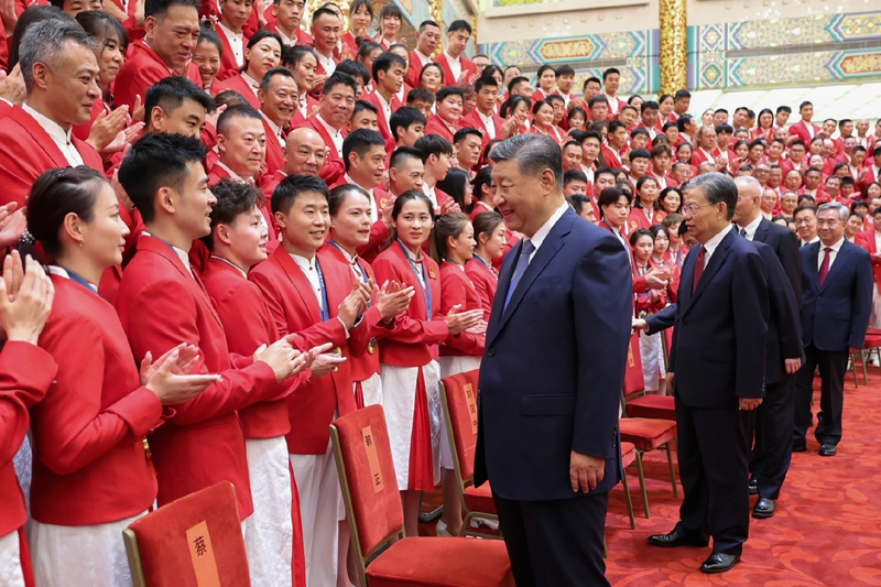 2024年8月20日，習(xí)近平總書記在人民大會(huì)堂接見第33屆夏季奧林匹克運(yùn)動(dòng)會(huì)中國(guó)體育代表團(tuán)全體成員。
