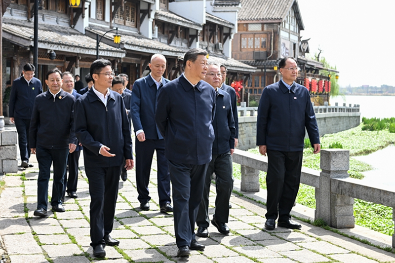 2024年3月19日，習(xí)近平總書記在湖南常德河街考察。