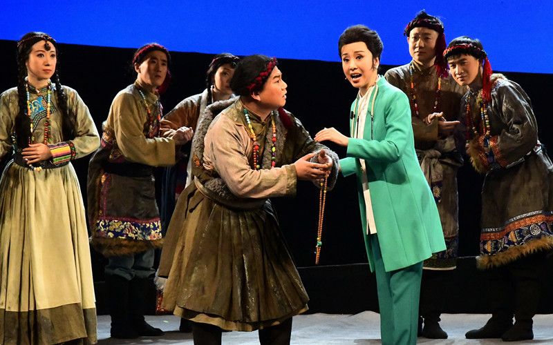 3、這是在全國(guó)地方戲演出中心所演出的評(píng)劇《藏地彩虹》劇照（唐召明2020年12月22日攝）_副本.jpg