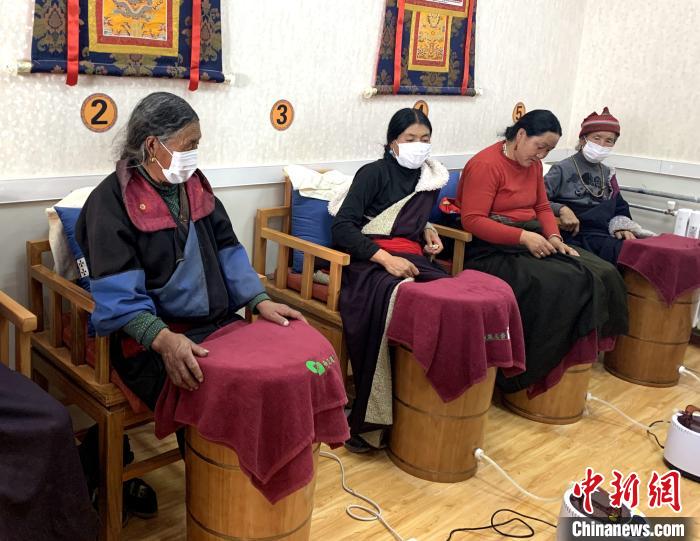 青海藏鄉(xiāng)醫(yī)改見聞：公共衛(wèi)生分片區(qū)，濱?！巴庠眰鲙蛶? oldsrc=
