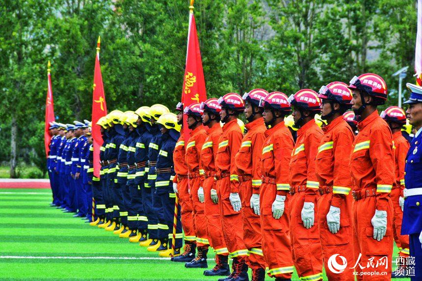 誓師大會現(xiàn)場。人民網(wǎng) 李海霞 攝