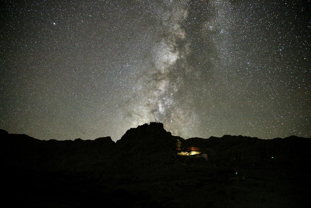 阿里暗夜星空。旦真次旦攝