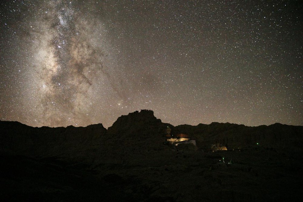 阿里暗夜星空。旦真次旦攝