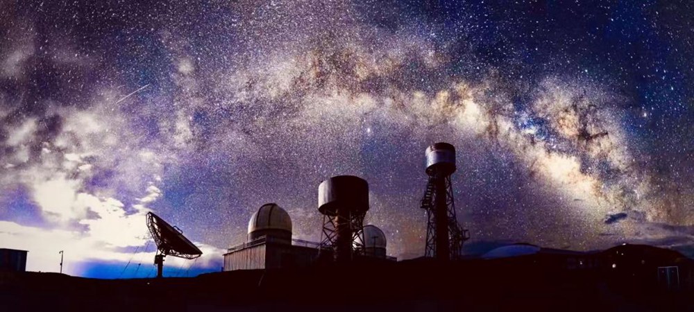 阿里暗夜星空。貢覺(jué)群培攝