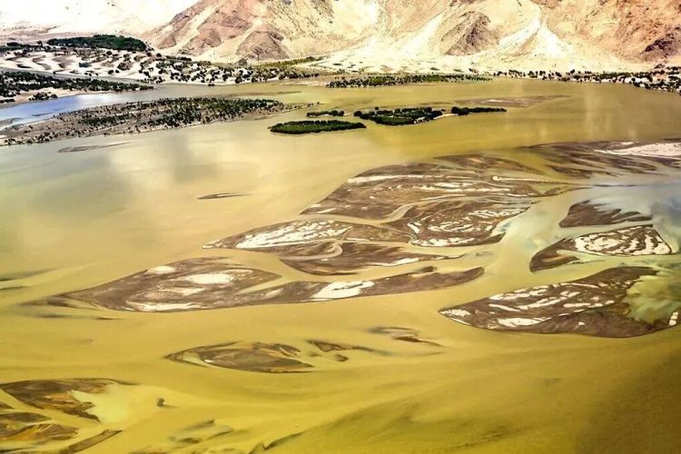 懂西藏的人，一定不會(huì)錯(cuò)過林芝的秋天