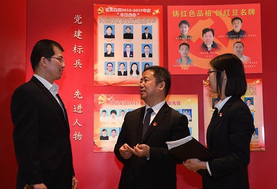 中國(guó)的民營(yíng)企業(yè)為什么要加強(qiáng)黨的建設(shè)？